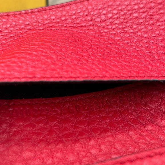 🔥NEW! RARE! FENDI•FF Pebbled Leather Flap Card Holder - Picture 6 of 6